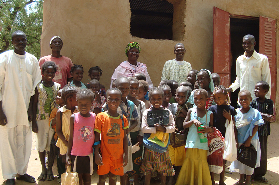 Appui à Distance pour l'École pour Tous au Mali : Promouvoir l'Apprentissage des Enfants dans les Régions en Conflit